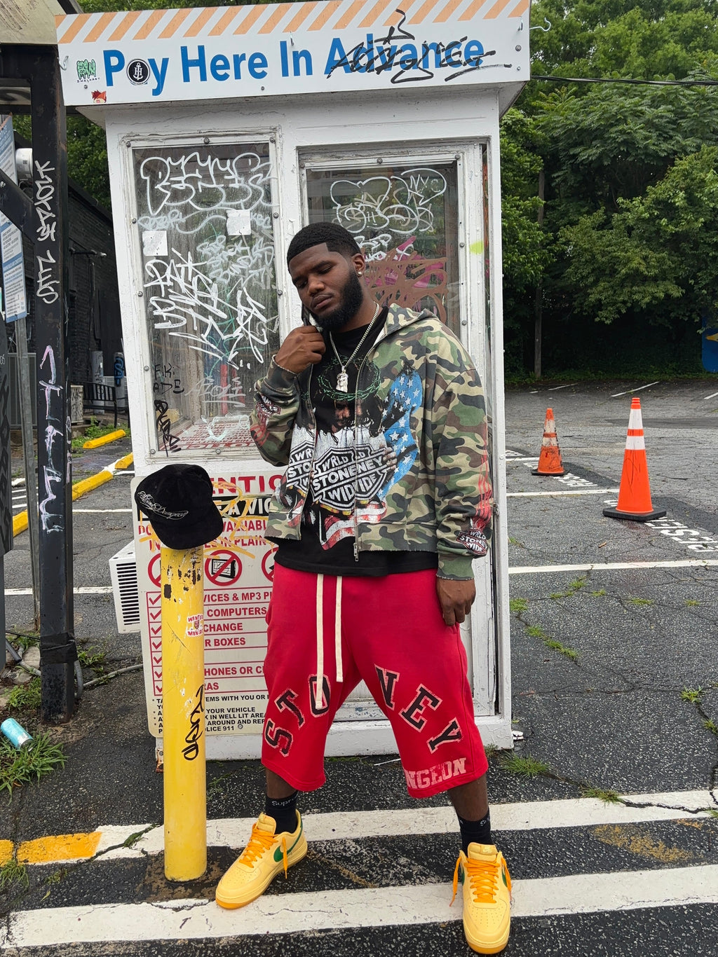 STONEY 3/4 SHORTS - RED